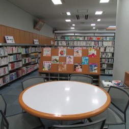 町立図書館地域館